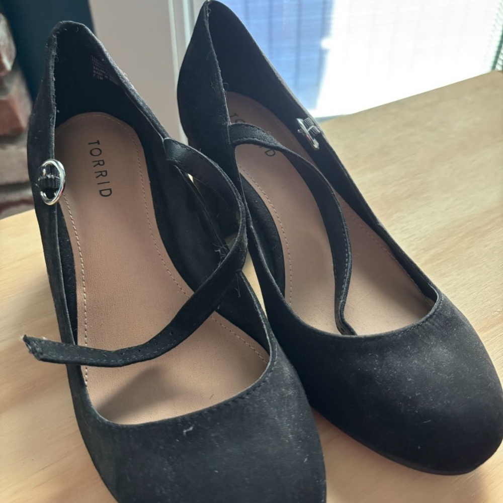 Torrid 7.5 WW Mary Jane Heel